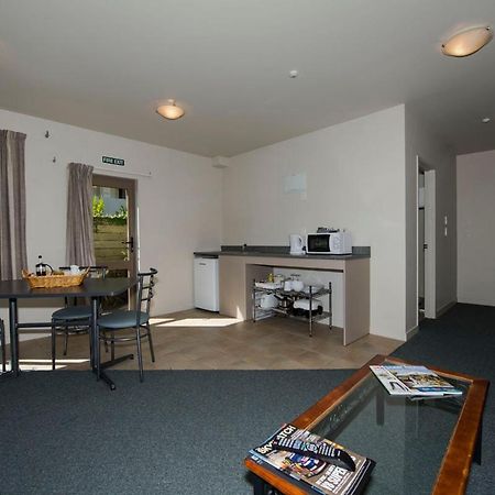 Lake Point Motel Hamilton Extérieur photo