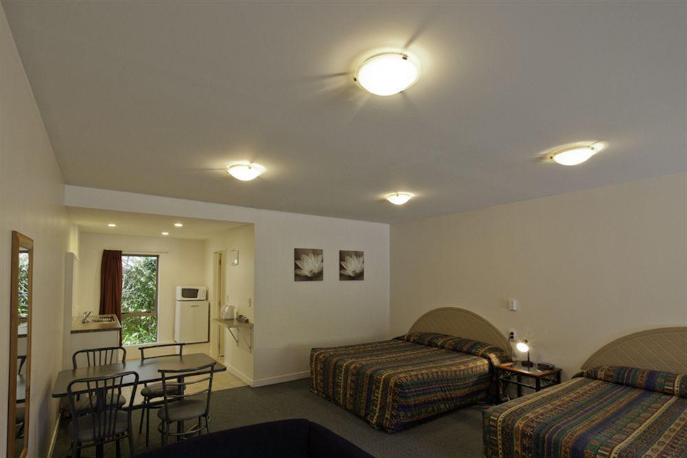 Lake Point Motel Hamilton Extérieur photo